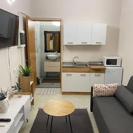 Apartment Dori's Wilson Studio At Blloku Neighborhood *